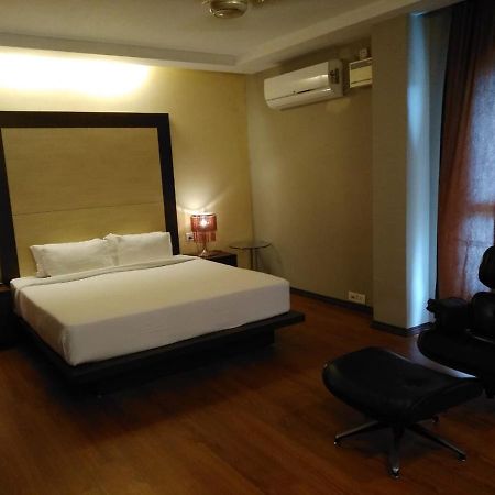 Hotel Md'S Continental Jorhat Ngoại thất bức ảnh