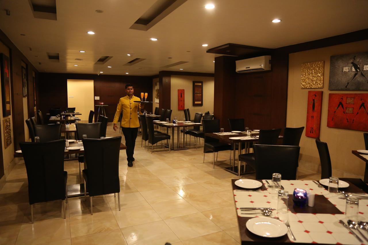 Hotel Md'S Continental Jorhat Ngoại thất bức ảnh