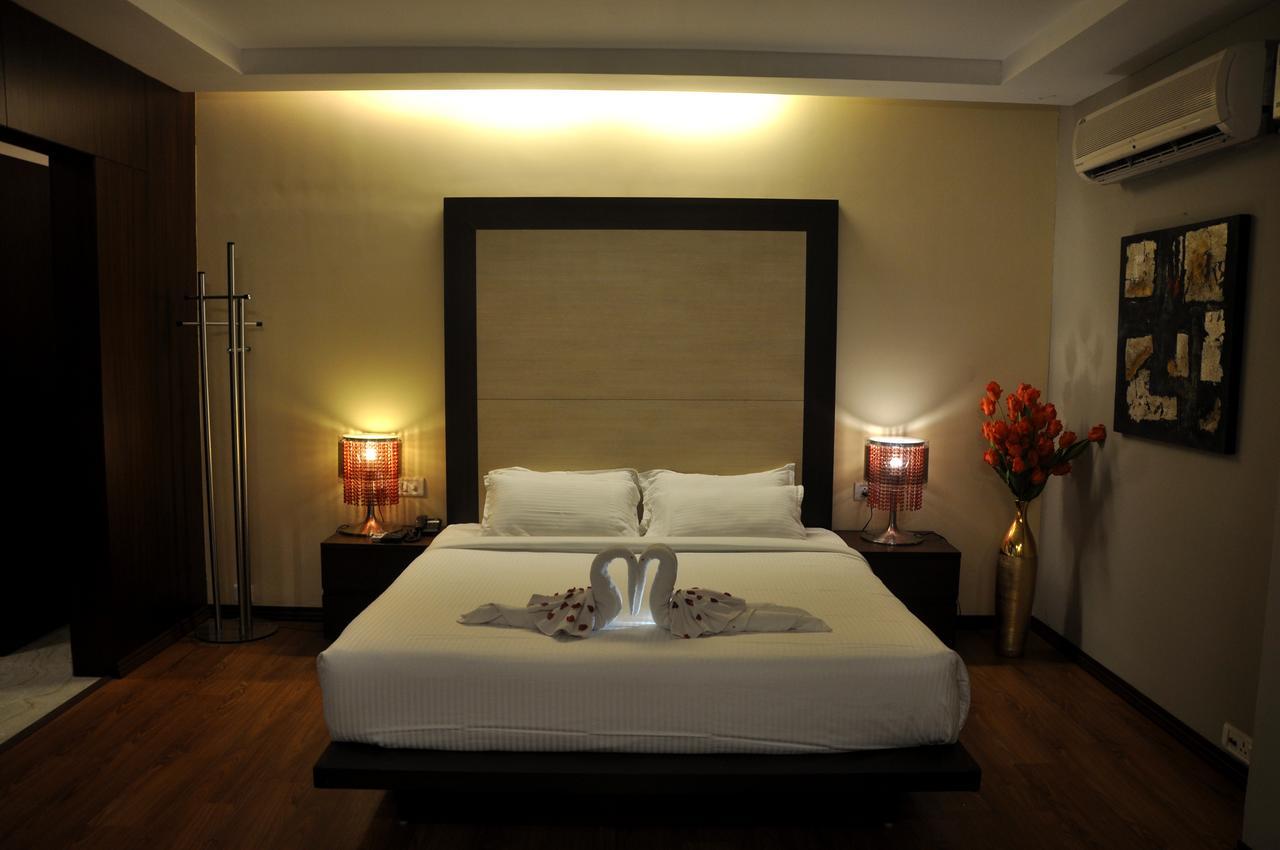 Hotel Md'S Continental Jorhat Ngoại thất bức ảnh